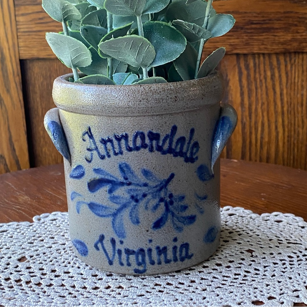 Vintage 2007 Rowe Pottery Works Annandale Virginia Stoneware Crock with Blue